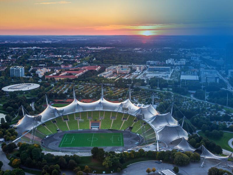 Olympiastadion und das Stadtbild von München von oben. Symbolbild für den Digitalen Zwilling im Munich Urban Colab.